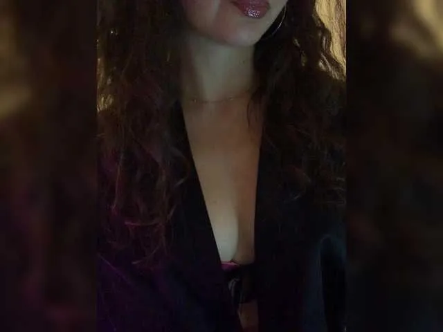 onlygia – webcam model profile photo Image 18