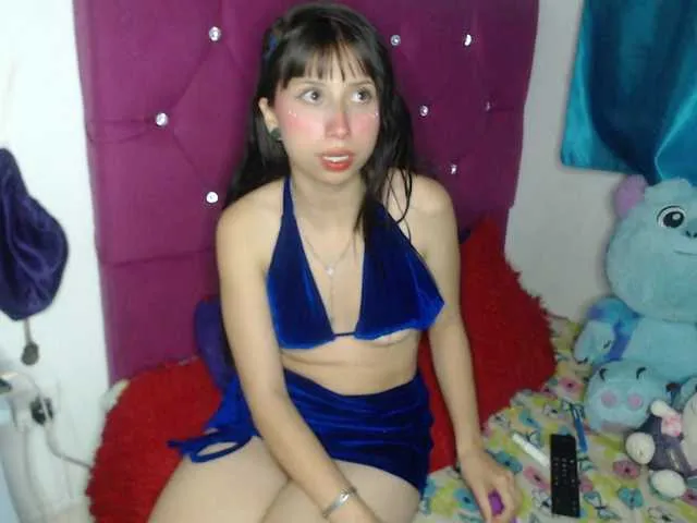 Kristallik-1 – webcam model profile photo Image 10