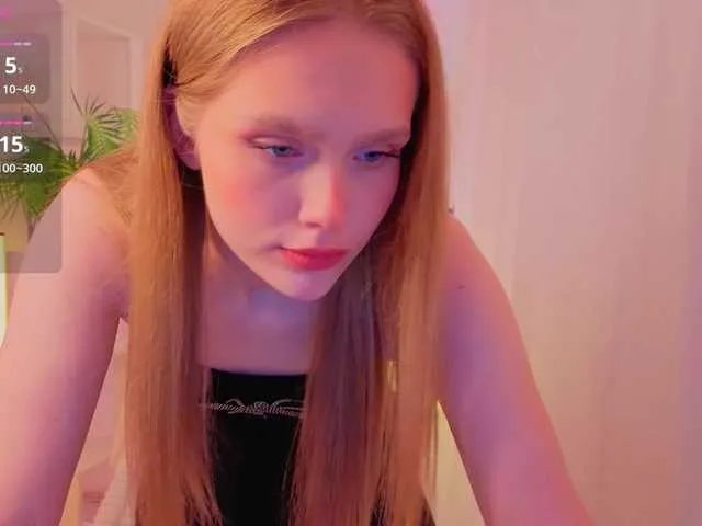 liah_grey8 – webcam model profile photo Image 2
