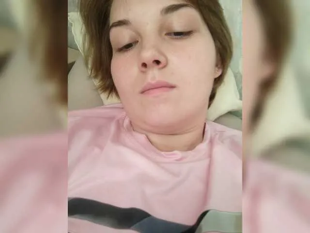 MiaTonyy – webcam model profile photo Image 5