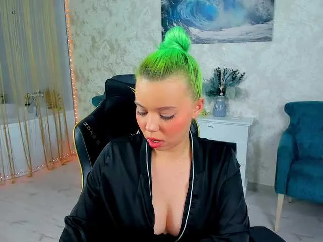 babyhuelix – webcam model profile photo Image 18