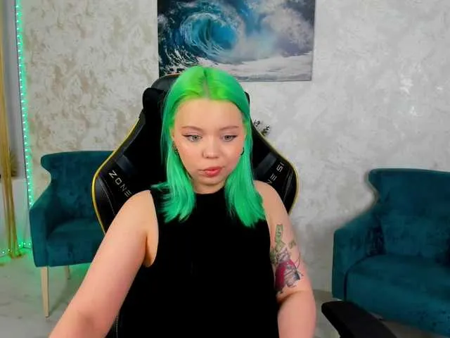 babyhuelix – webcam model profile photo Image 2