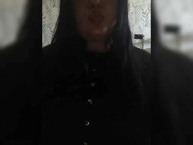 molochnaya000 – webcam model profile photo Image 2