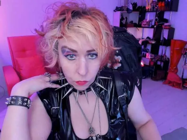 meggan_07 – webcam model profile photo Image 10