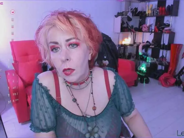 meggan_07 – webcam model profile photo Image 5