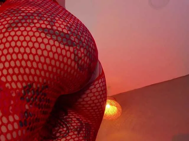 blondiluvsanal – webcam model profile photo Image 6