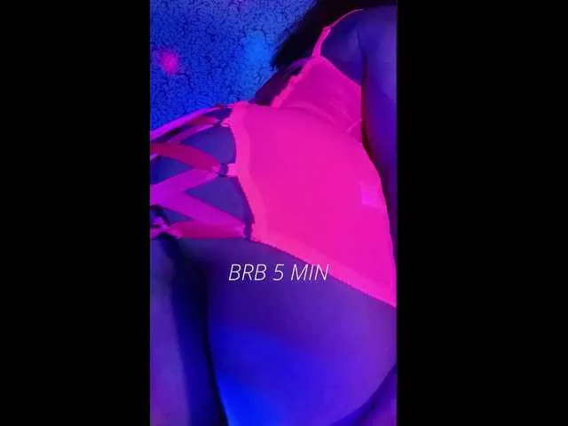 Girl-Fire Image 17