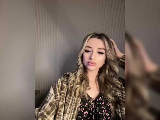 GoldenEmily Image 7