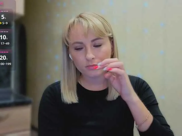 busenok – webcam model profile photo Image 15