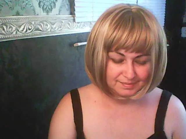 EditaMilf – webcam model profile photo Image 12