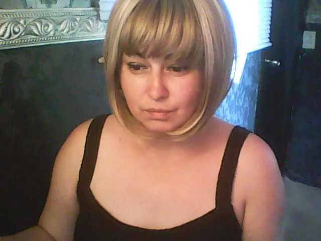 EditaMilf – webcam model profile photo Image 7