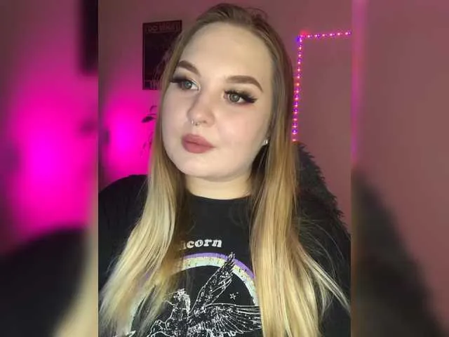samanthaheinz – webcam model profile photo Image 6
