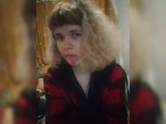 molochnaya000 – webcam model profile photo Image 16