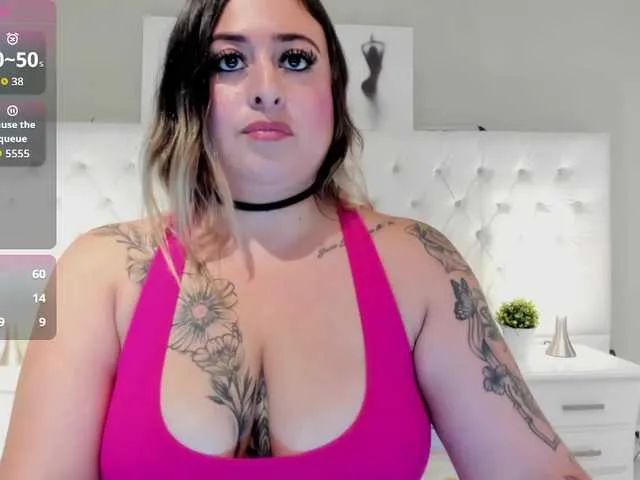 Kristallik-1 – webcam model profile photo Image 11