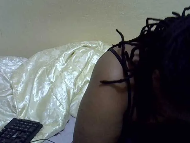 roselyn_rose – webcam model profile photo Image 12