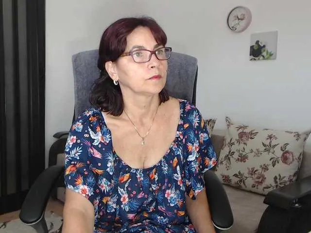 glossybabe_ – webcam model profile photo Image 12