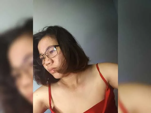 glossybabe_ – webcam model profile photo Image 14