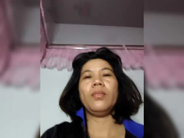 glossybabe_ – webcam model profile photo Image 16
