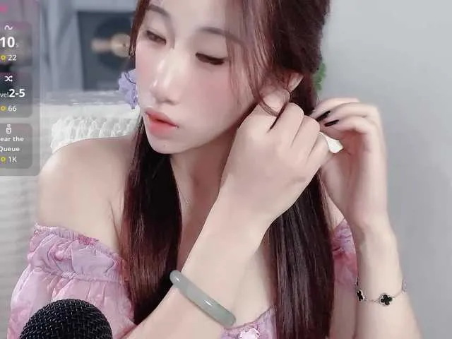 annie_f0x – webcam model profile photo Image 16