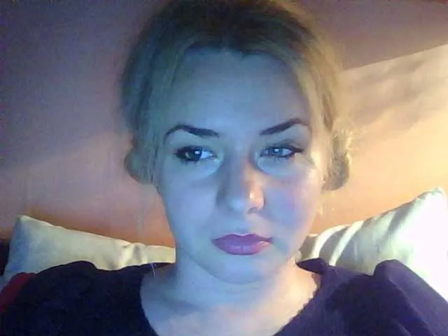 zaira795892 – webcam model profile photo Image 3