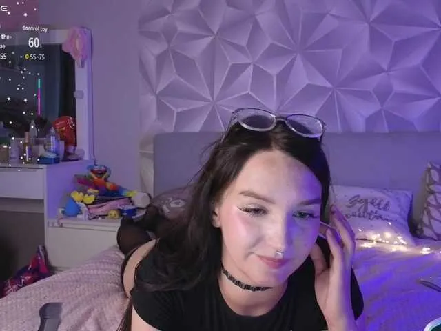 Maya-onelya – webcam model profile photo Image 14