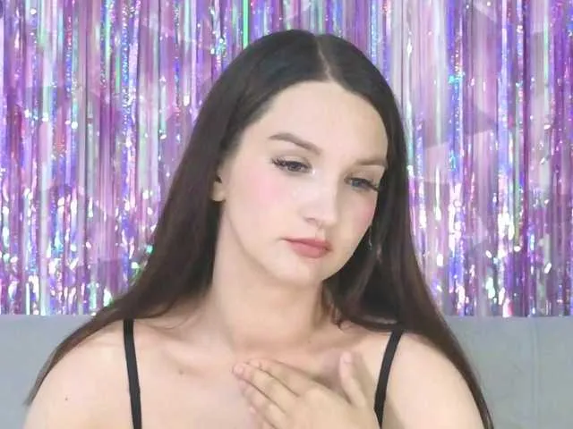 Maya-onelya – webcam model profile photo Image 6