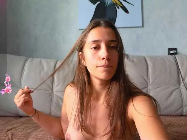 blonde_bigtits – webcam model profile photo Image 4