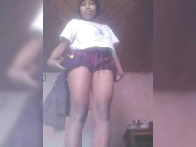 MinniMia – webcam model profile photo Image 17