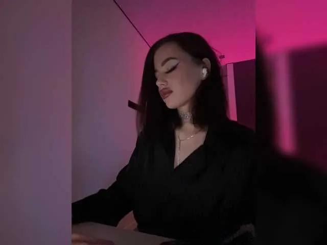 HotGirlEva Image 6