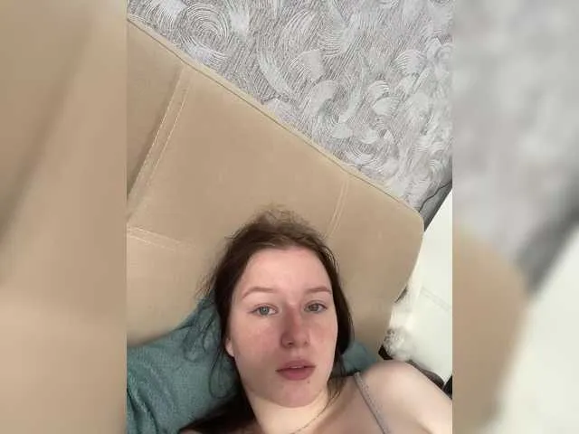 q2za34 – webcam model profile photo Image 8