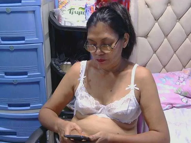 bunnydollstella – webcam model profile photo Image 19
