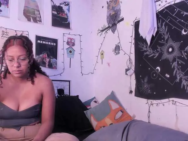 ELENA-XXX – webcam model profile photo Image 5