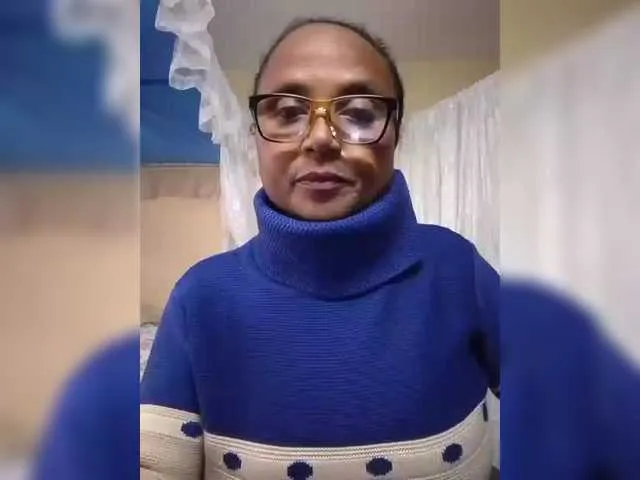 vixenvictoriaa – webcam model profile photo Image 3