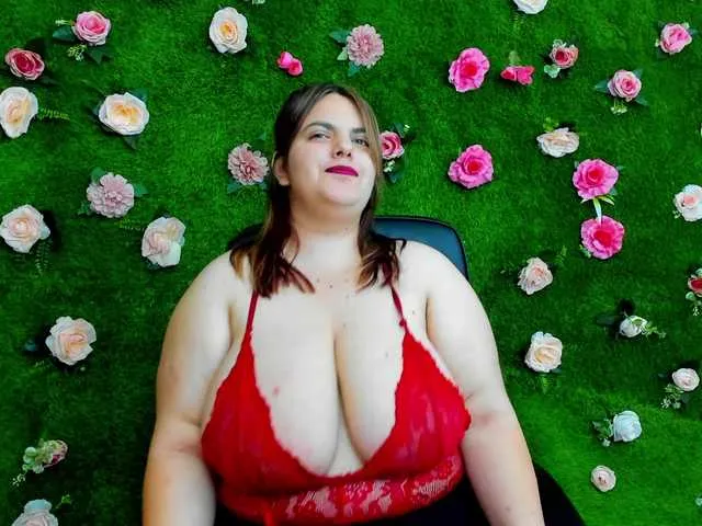 HugeTittiess Image 19