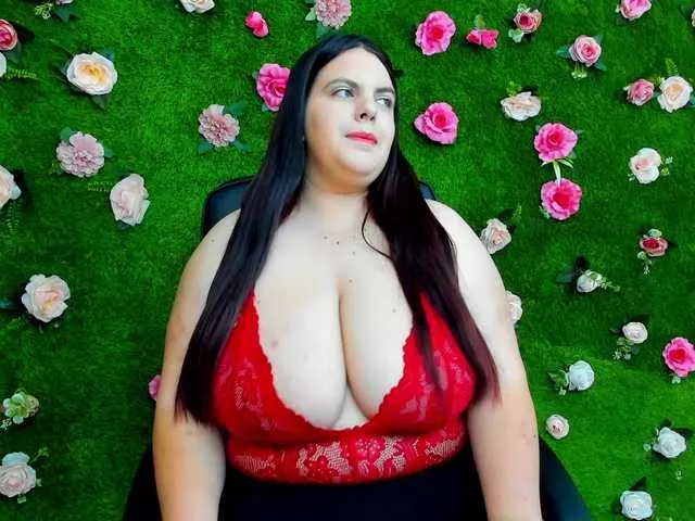 HugeTittiess Image 3