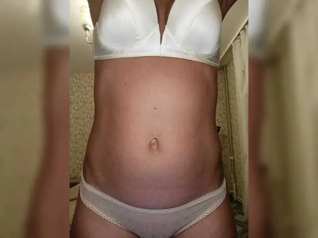 bunnydollstella – webcam model profile photo Image 9