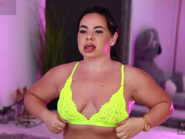 flirtysecretary123 – webcam model profile photo Image 4