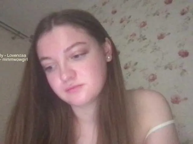glossybabe_ – webcam model profile photo Image 16