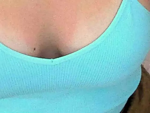 corni__ – webcam model profile photo Image 4