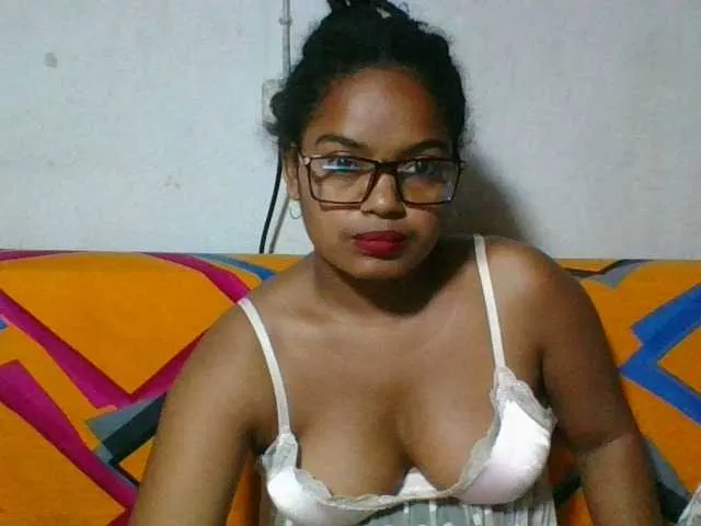-Miray- – webcam model profile photo Image 2