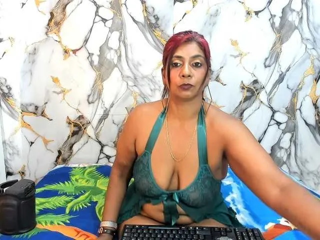 shaniandeagle – webcam model profile photo Image 14