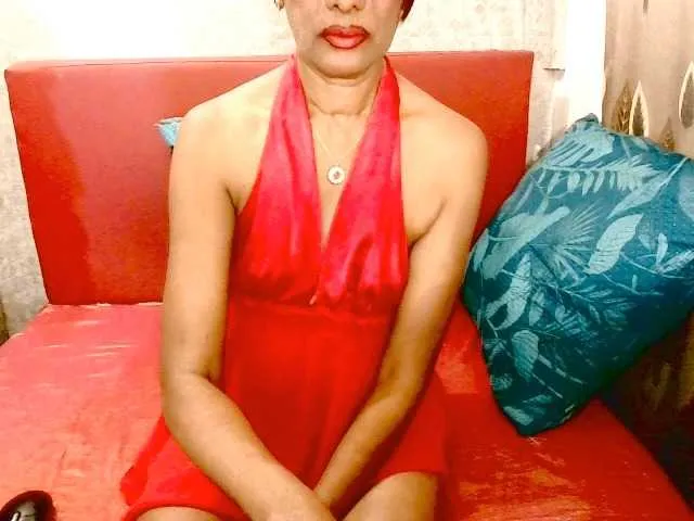 millemimi – webcam model profile photo Image 8