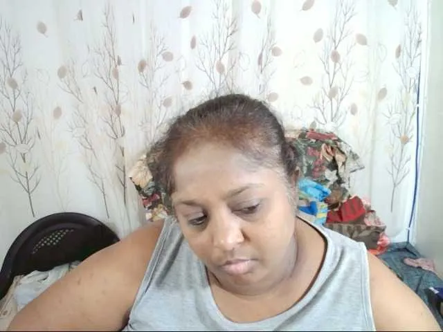 AlexisGrays – webcam model profile photo Image 13