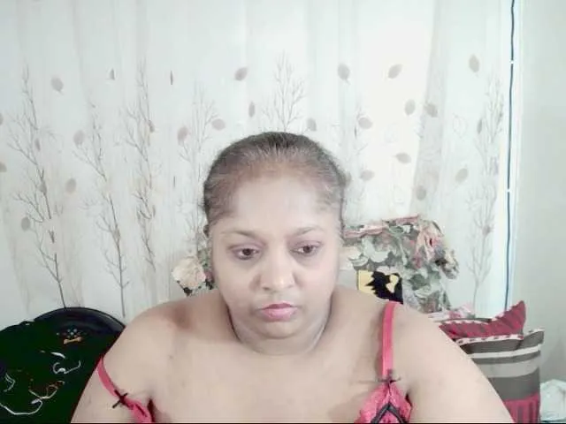 AlexisGrays – webcam model profile photo Image 14