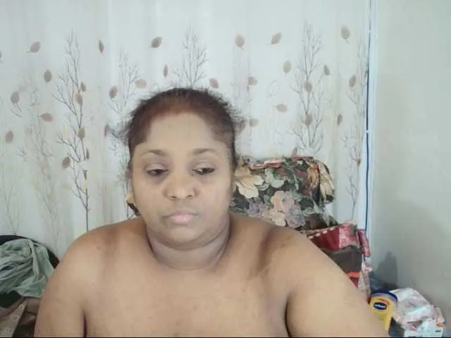 AlexisGrays – webcam model profile photo Image 4