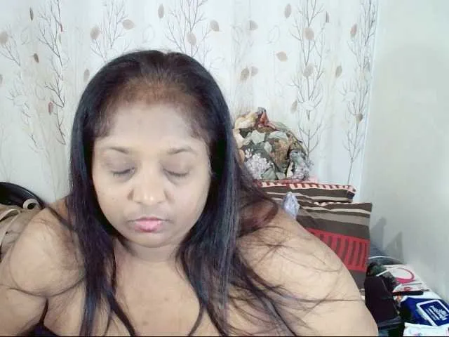 AlexisGrays – webcam model profile photo Image 6