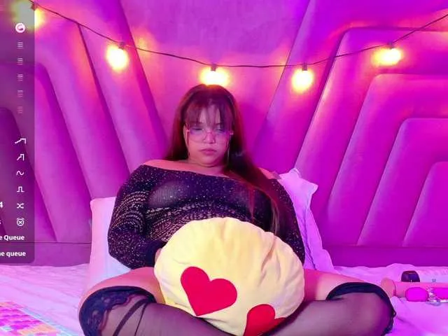 korinaluvv – webcam model profile photo Image 7