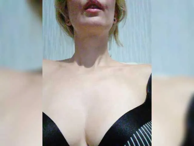 ELENA-XXX – webcam model profile photo Image 13