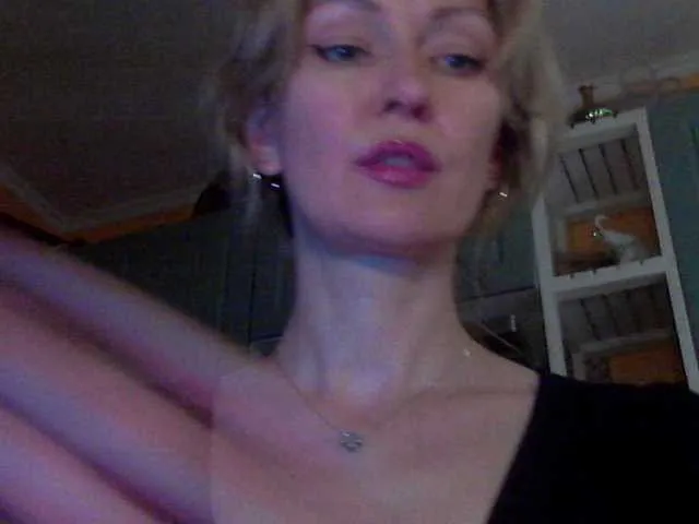 ELENA-XXX – webcam model profile photo Image 6