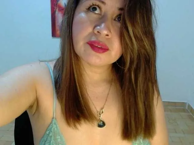 karolinaaa_hot – webcam model profile photo Image 3